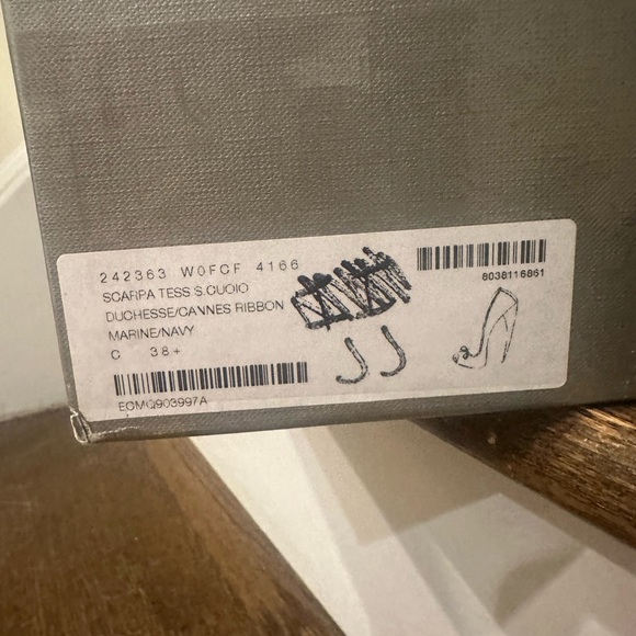 RARE: Satin Ballet Bow Pumps - Picture 8 of 11